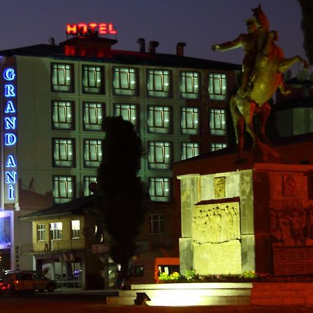 Grand Ani Hotel Καρς Εξωτερικό φωτογραφία